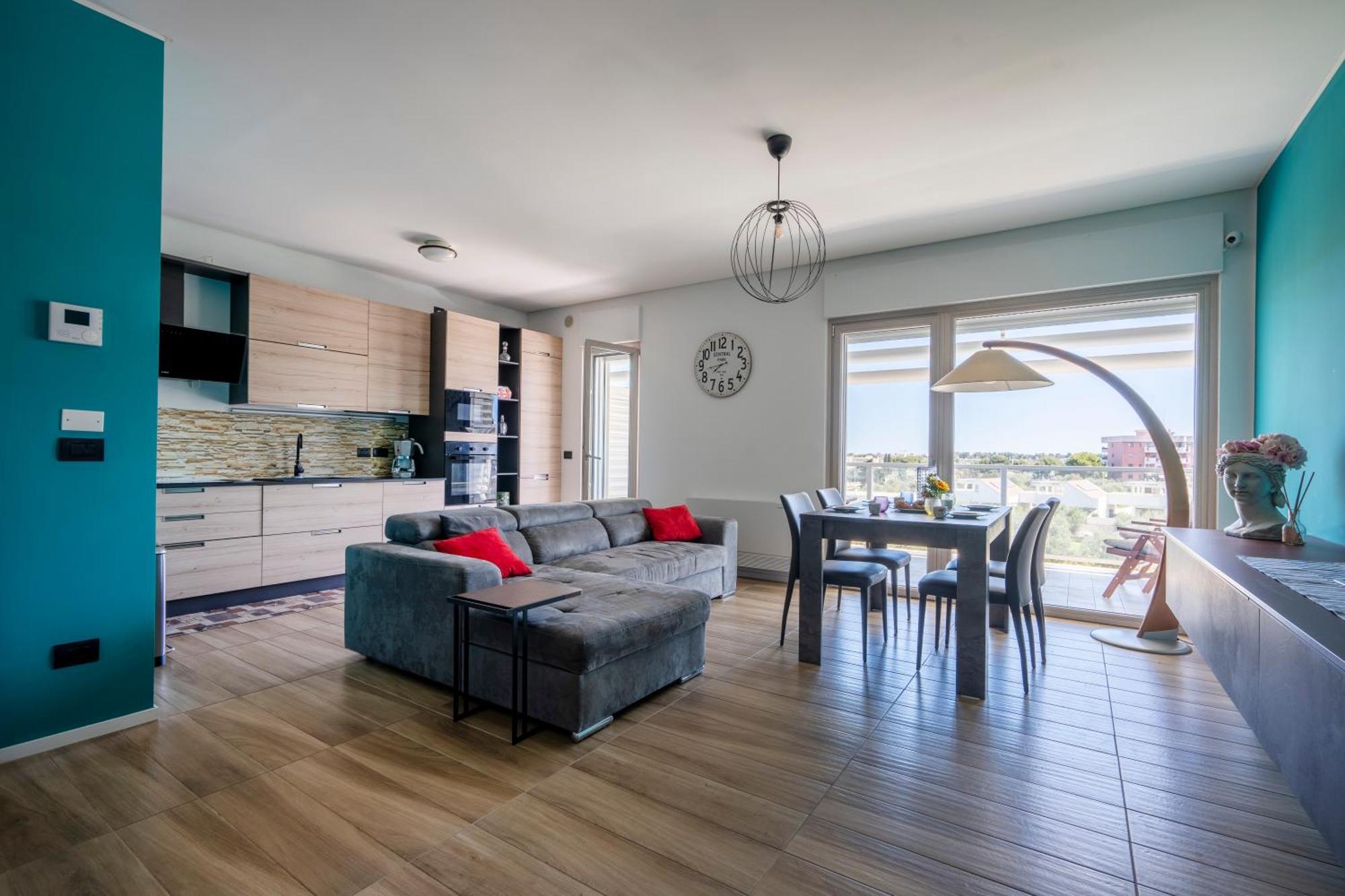 Kind Park - Sleek Apartment With Terrace & Parking バーリ エクステリア 写真