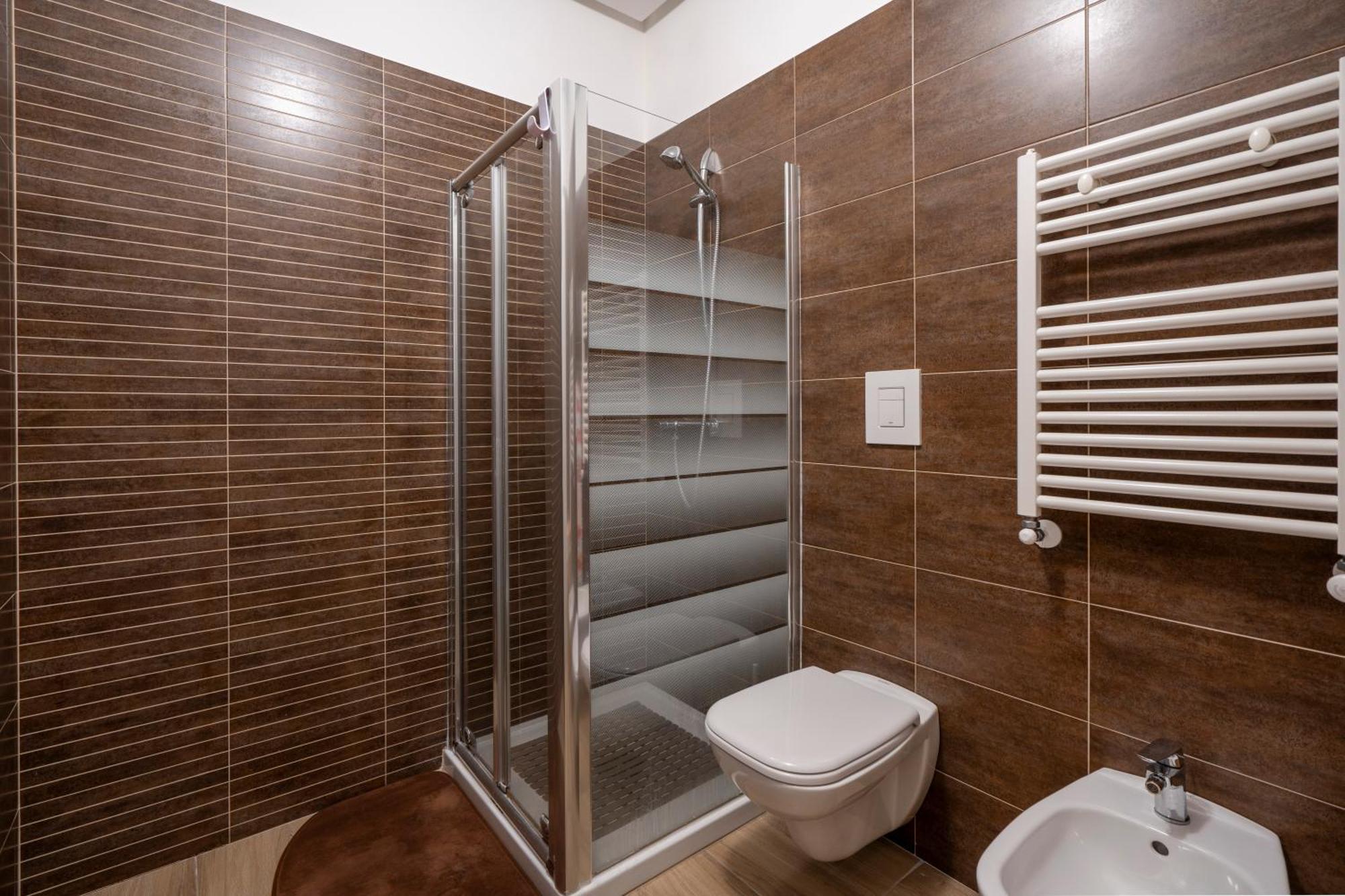 Kind Park - Sleek Apartment With Terrace & Parking バーリ エクステリア 写真