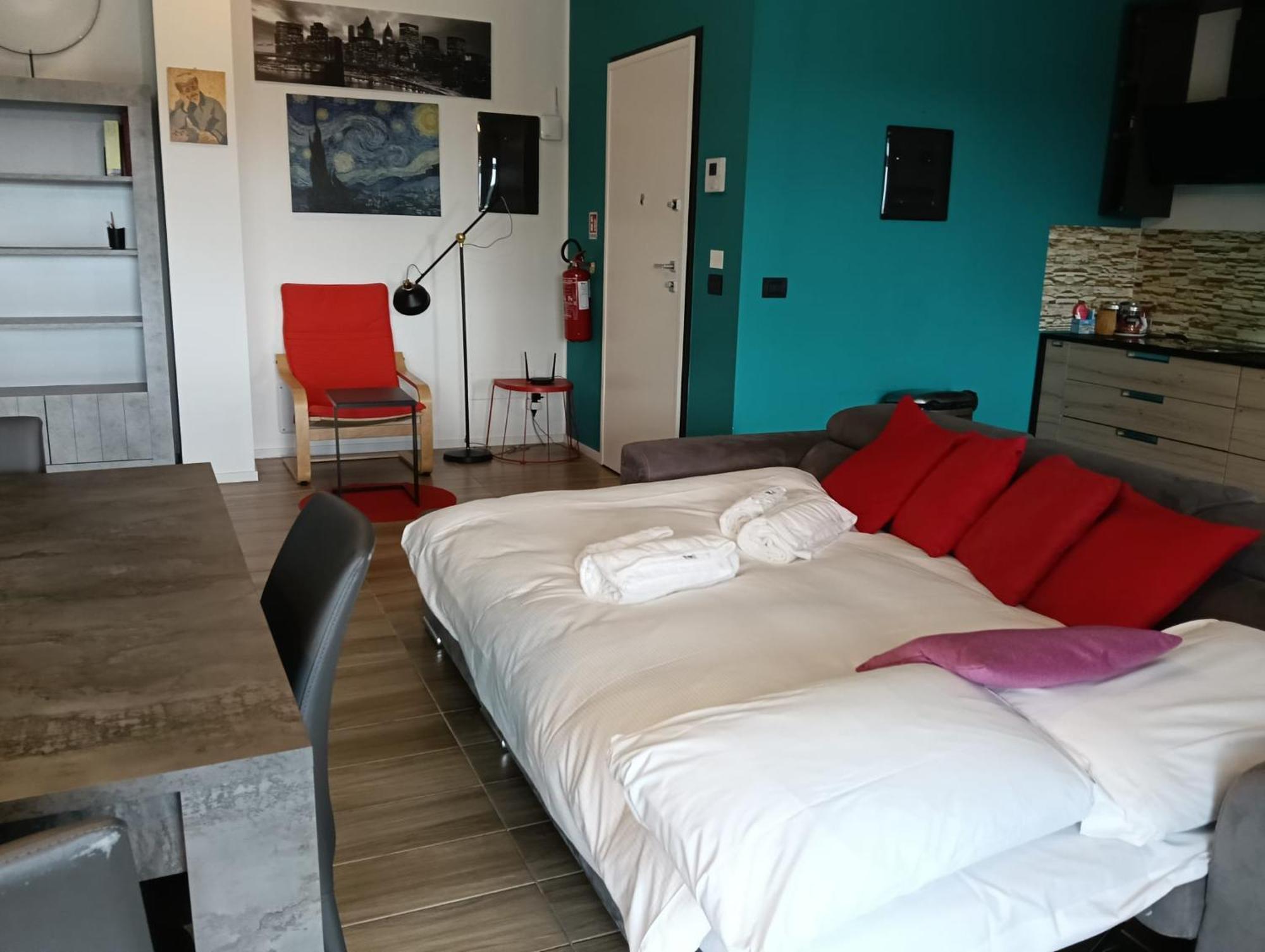 Kind Park - Sleek Apartment With Terrace & Parking バーリ エクステリア 写真